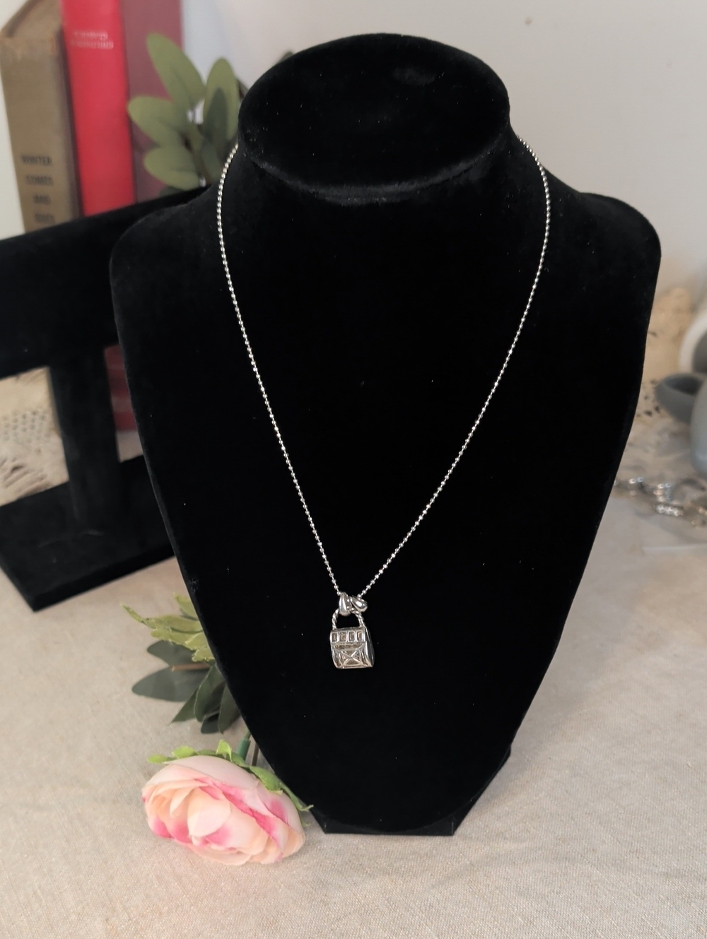 Adorable Silver Tone Purse Pendant Charm Necklace